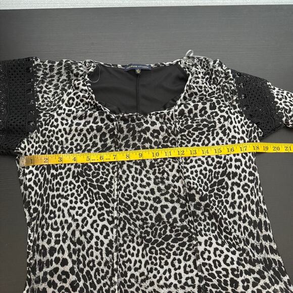 Adrienne Vittadini Gray Leopard Crochet Sheer V-Neck Blouse Women's Size Small - Picture 8 of 9
